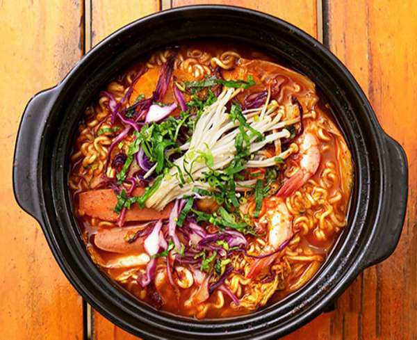 Mỳ kim chi đặc biệt